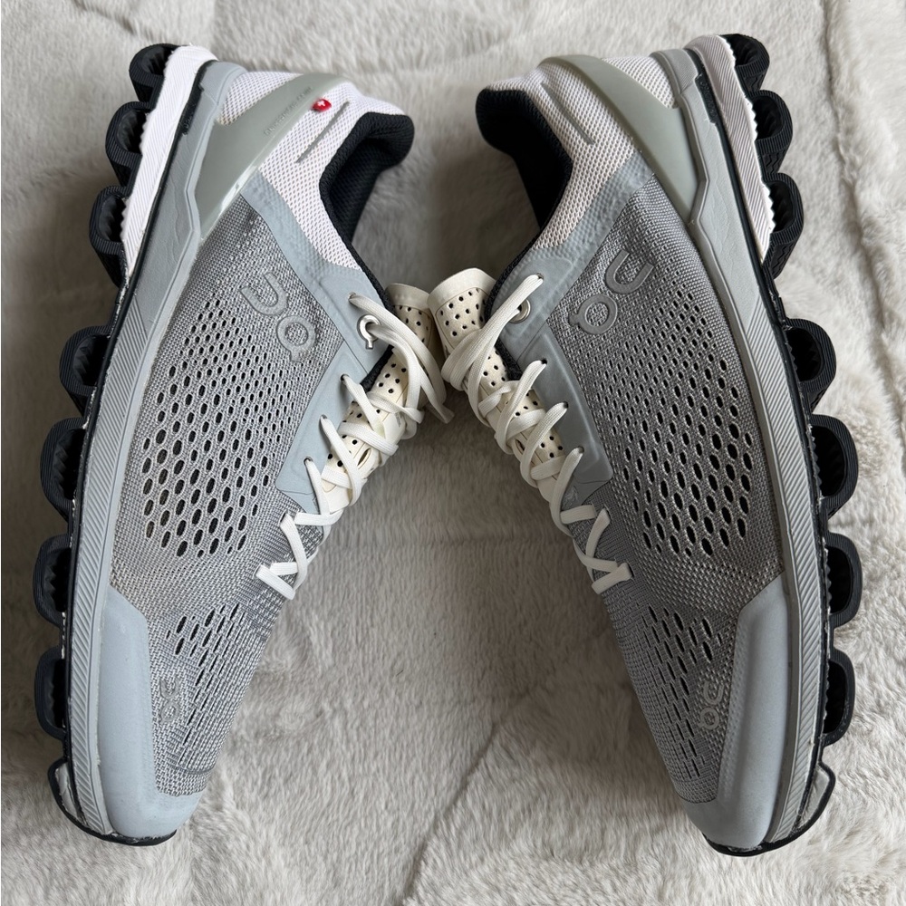 $160 On Cloudsurfer CloudTec Running Shoes Sneakers Gray White Black 9 - Picture 5 of 9
